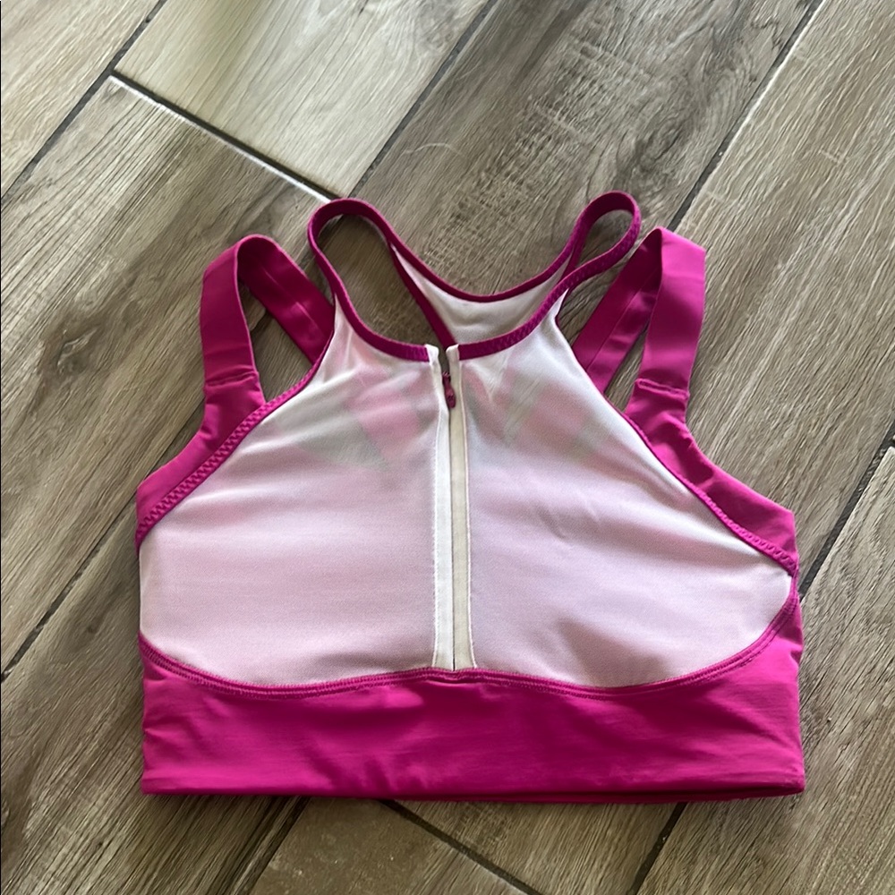 Lululemon Sports Bra - size 6